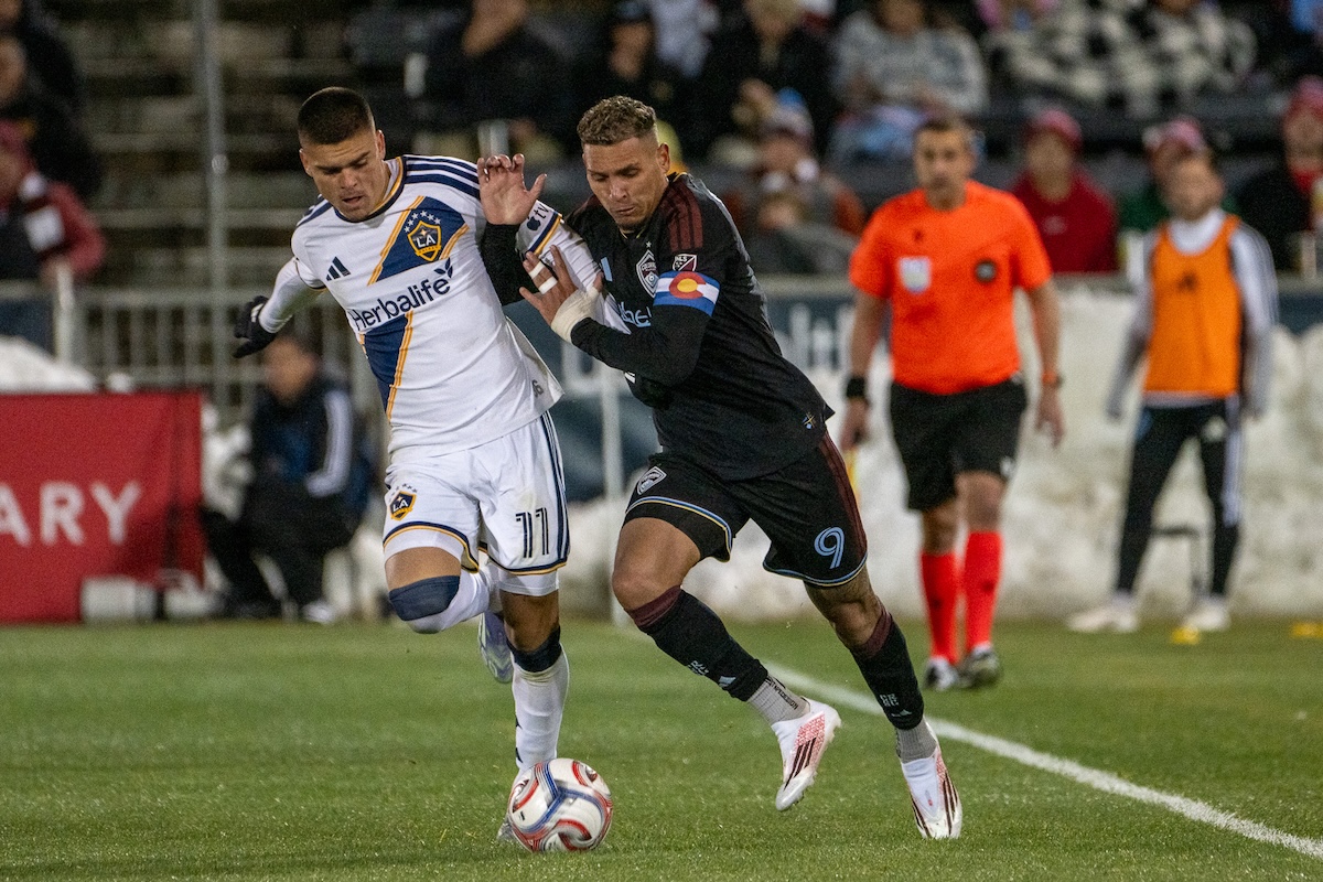 Rafa Navarro scores brace