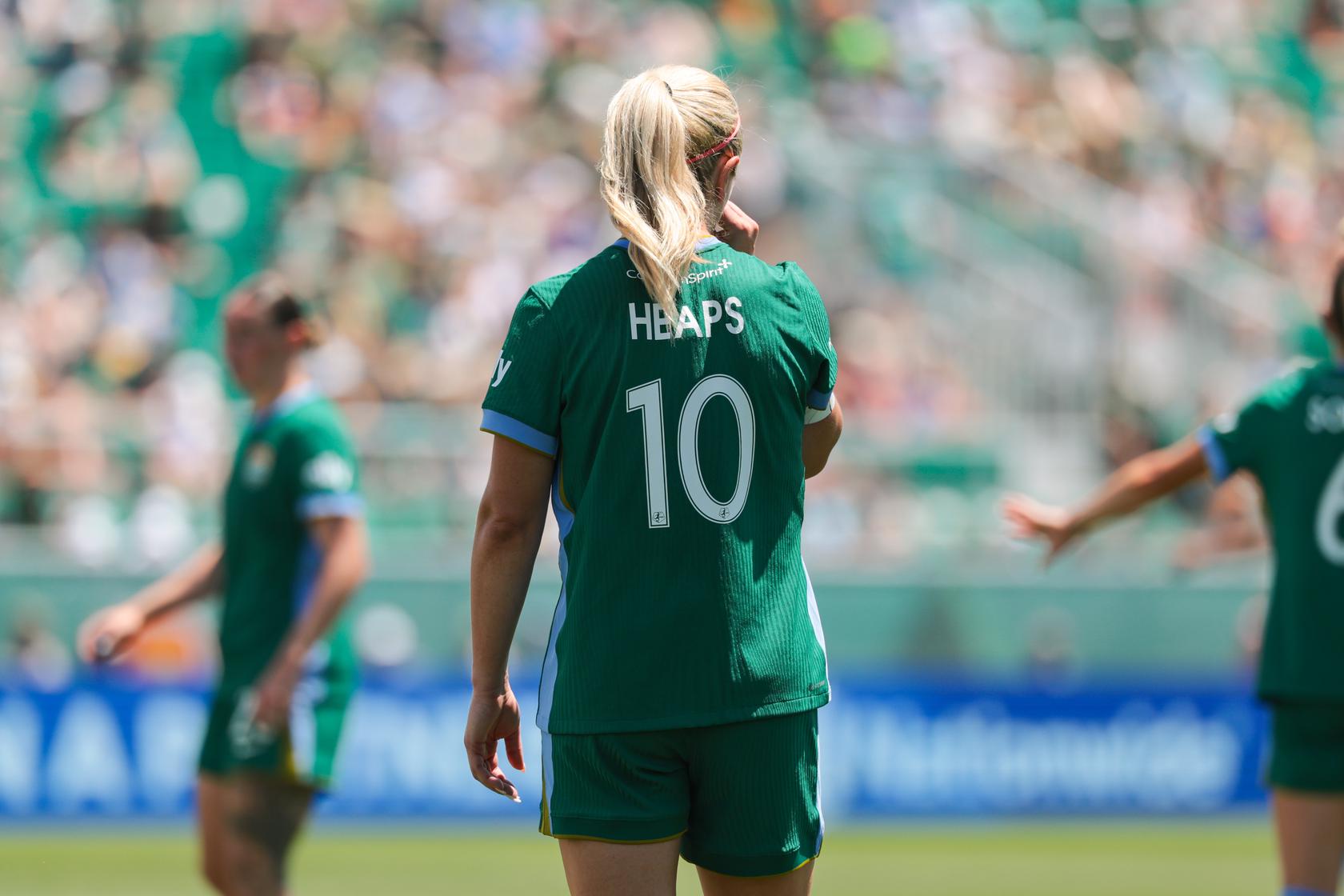 Lindsey Heaps debut